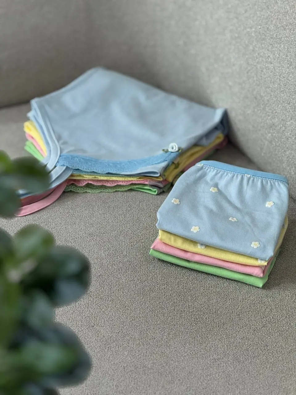 ست تاپ و شورتک زنانه بنیتا